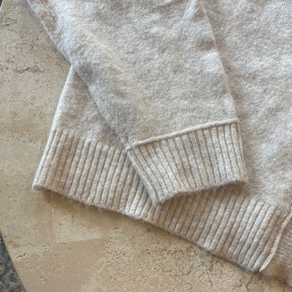 American Eagle XL Women's Beige super soft Cardigan Sweater - Picture 4 of 5